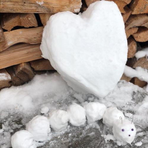 Skulpturen im Schnee 1s