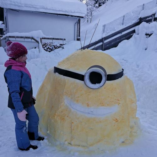 Skulpturen im Schnee 1s