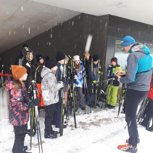 2m Spaß im Schnee