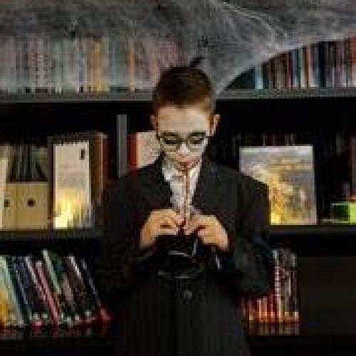 Blutjunge Vampire erobern die MMS Paznaun: Eine Lesenacht voller Spaß und Schrecken