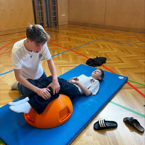 Erste-Hilfe-Tag der 4. Klassen