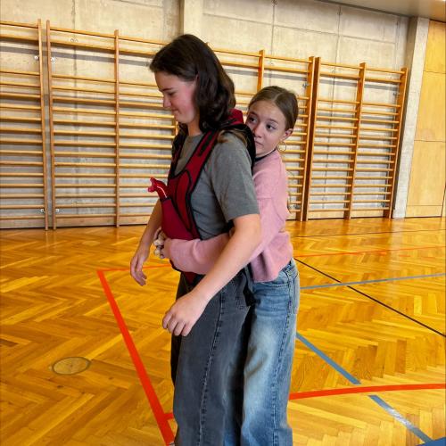 Erste-Hilfe-Tag der 4. Klassen